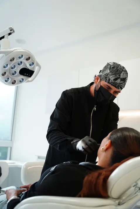 Medellínsmile makeover - Be Dental
